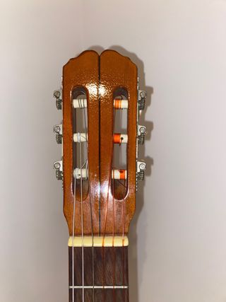 GUITARRA CLASICA ADMIRA MENINA