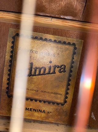 GUITARRA CLASICA ADMIRA MENINA