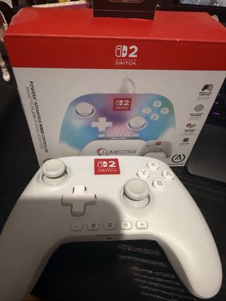 Nintengo switch 2 + 1 juego + mando + estuche