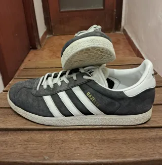 Zapatillas Adidas Gazelle Gris Talla 44