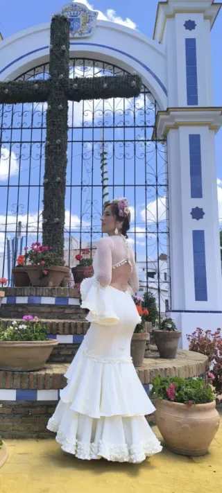 Traje Flamenca Sibilina color beige.