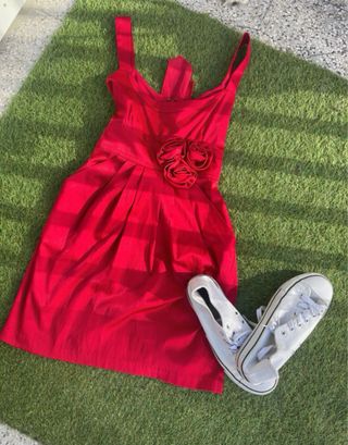 Vestido de fiesta rojo con flores XS