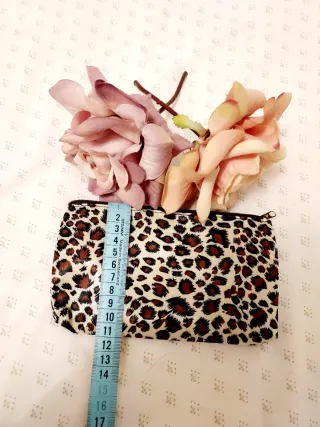 Neceser estampado leopardo
