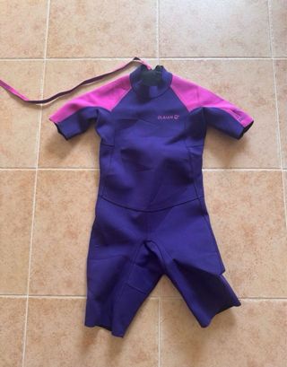 Neopreno corto infantil Olaian morado y rosa