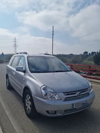 KIA Carnival 2010