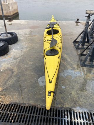 Kayak de mar con pala de carbono
