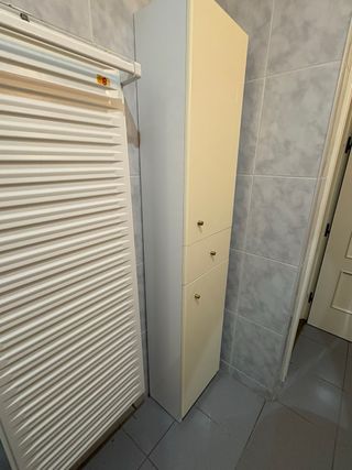 Armario baño blanco alto