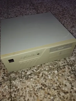 Antiguo Ordenador Inves PC-640 A Turbo II