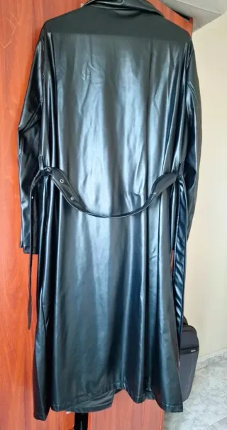 Gabardina larga negra