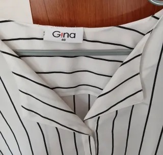 Camicia Gina a righe bianche e nere