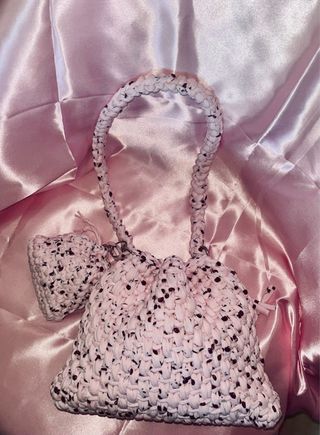 Pochette rosa con fantasia ciliegie