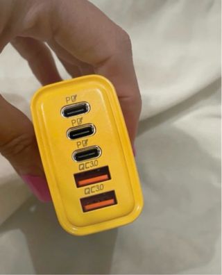 Cargador Rápido 240W GaN