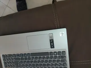 Portatile Lenovo 3 i5 8gb RAM ssd 500gb 15.6"