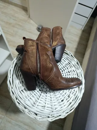 Botines cowboy piel marrón