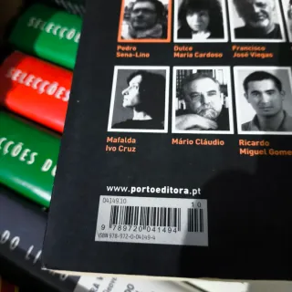 Contos Policiais - Vários Autores (Valter Hugo Mãe