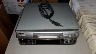 Reproductor y Grabadora MiniDisc Sony MDS-S40