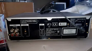 Reproductor y Grabadora MiniDisc Sony MDS-S40