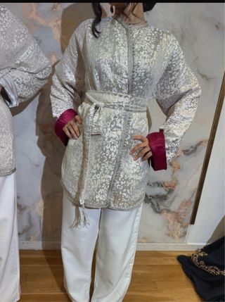 Conjunto brocado dorado talla única