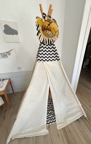 Tipi infantil. Tienda infantil.