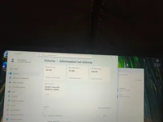 Portatile Lenovo v15 8gb RAM ssd 250gb 15.6"