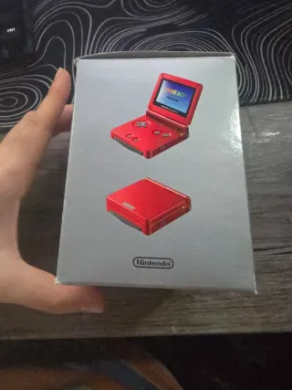 Caja Game Boy Advance SP Flame Red roja