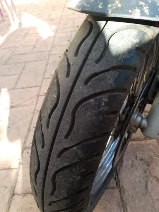 Suzuki Marauder 250 Cruiser Negra/Dorada