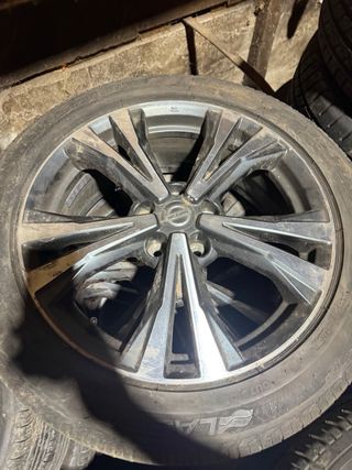 3 Llantas Nissan 18” 18x7.5J 45 5x114.3