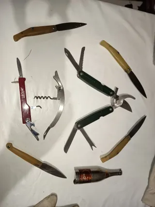 Lotto n°7 articoli da taglio