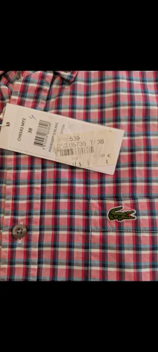 Camisa Lacoste original a estrenar.