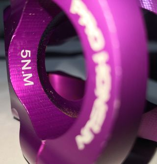 Potencia Bicicleta Aluminio CNC Morada 31.8mm