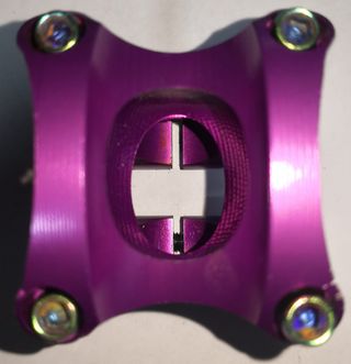 Potencia Bicicleta Aluminio CNC Morada 31.8mm