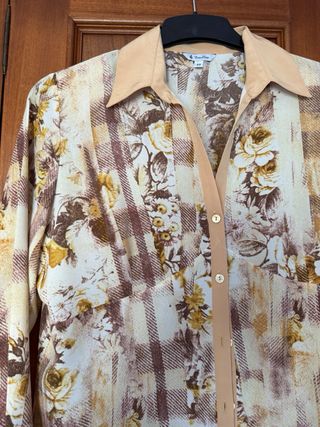 Camisa vintage floral y cuadros