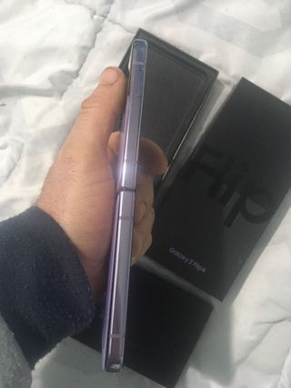 Samsung Z Flip 4 Morado