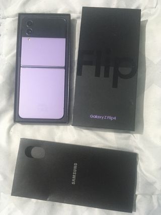 Samsung Z Flip 4 Morado