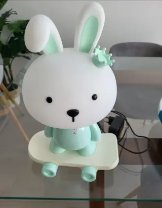Lámpara Conejito Skater Infantil
