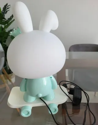 Lámpara Conejito Skater Infantil