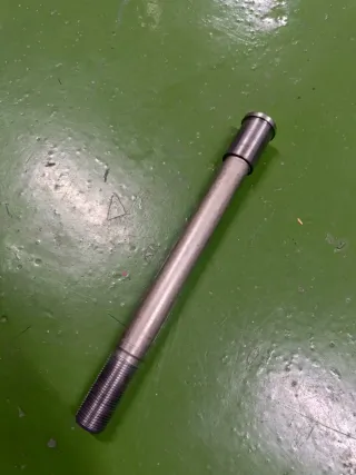 Eje Rueda Delantera Kawasaki Z900