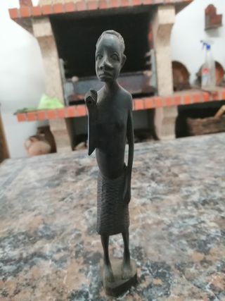 Estatueta antiga madeira