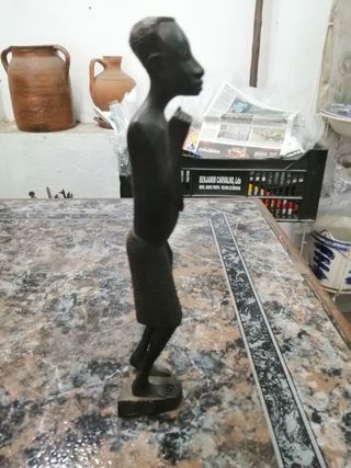 Estatueta antiga madeira