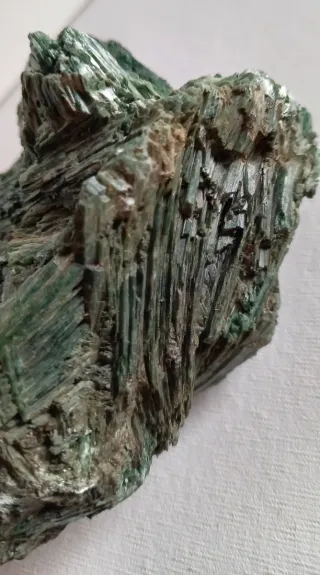 Actinolite cristallizzata gr 544