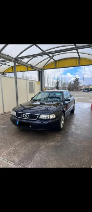 Audi A8 1999
