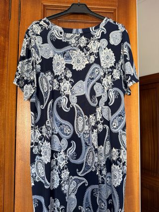 Vestido estampado azul y blanco