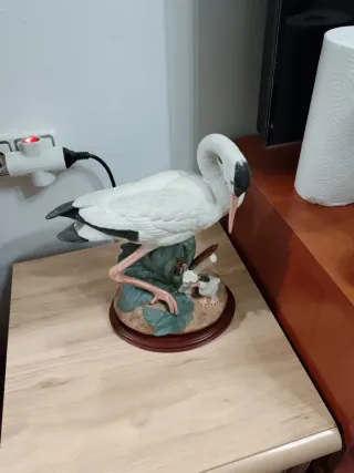 Figuras de cerámica de aves