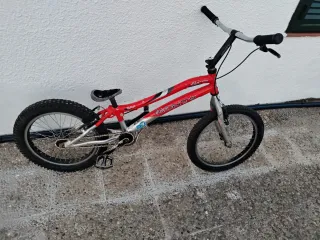 Bicicleta Monty 218 Kamel Trial Roja