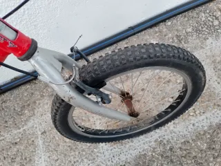 Bicicleta Monty 218 Kamel Trial Roja