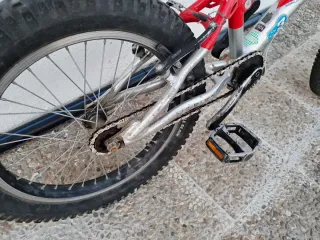 Bicicleta Monty 218 Kamel Trial Roja