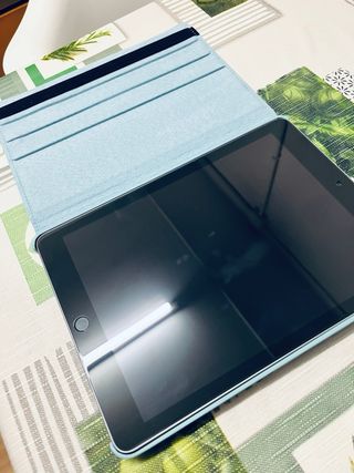 iPad 6ª Gen 128GB Plata + Caja Original