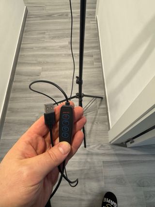 Anillo de luz LED con soporte para móvil