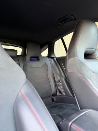 Mercedes-Benz CLA 200 AMG 2022