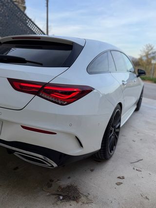Mercedes-Benz CLA 200 AMG 2022